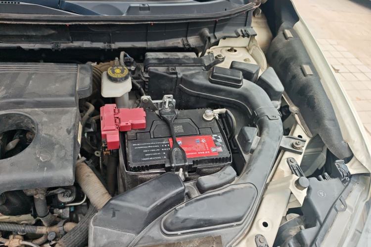 Used Nissan X-Trail 2017 2.0L CVT Comfort Edition 2WD Engine Bay Left