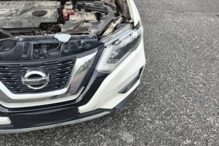 Used Nissan X-Trail 2017 2.0L CVT Comfort Edition 2WD Engine Bay Left