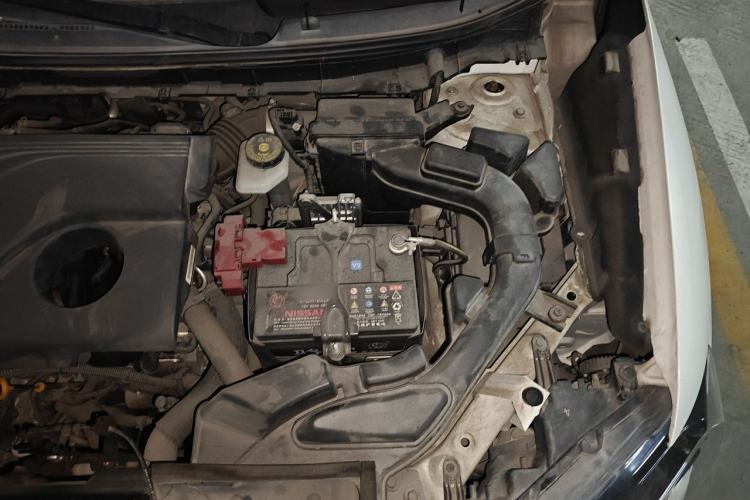 Used Nissan X-Trail 2017 2.0L CVT Comfort Edition 2WD Engine Bay Left