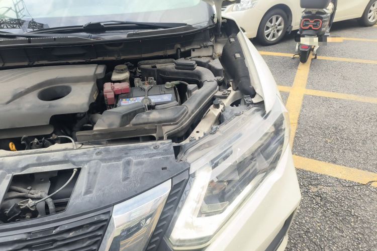 Used Nissan X-Trail 2017 2.0L CVT Comfort Edition 2WD Engine Bay Left