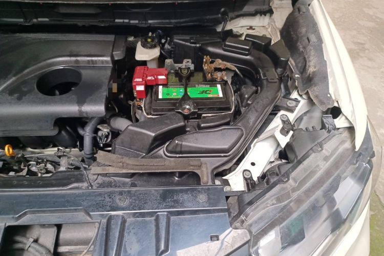 Used Nissan X-Trail 2017 2.0L CVT Comfort Edition 2WD Engine Bay Left