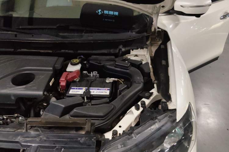 Used Nissan X-Trail 2017 2.0L CVT Comfort Edition 2WD Engine Bay Left