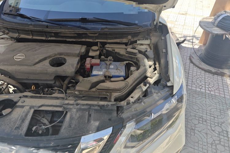 Used Nissan X-Trail 2017 2.0L CVT Comfort Edition 2WD Engine Bay Left