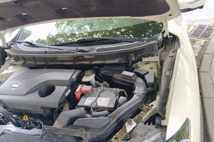 Used Nissan X-Trail 2017 2.0L CVT Comfort Edition 2WD Engine Bay Left