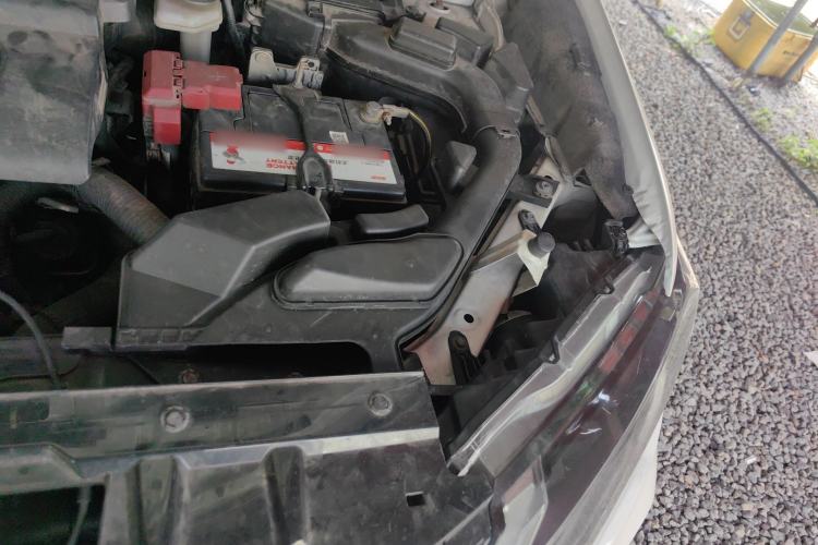 Used Nissan X-Trail 2017 2.0L CVT Comfort Edition 2WD Engine Bay Left