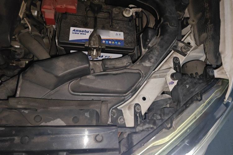 Used Nissan X-Trail 2017 2.0L CVT Smart Enjoyment Version 2WD Engine Bay Left