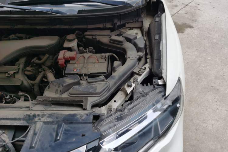 Used Nissan X-Trail 2017 2.0L CVT Comfort Edition 2WD Engine Bay Left