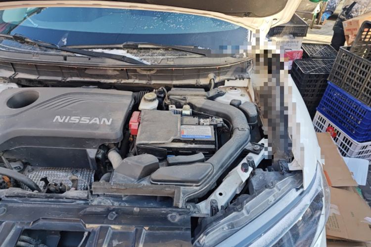 Used Nissan X-Trail 2017 2.5L CVT Luxury Edition 4WD Engine Bay Left