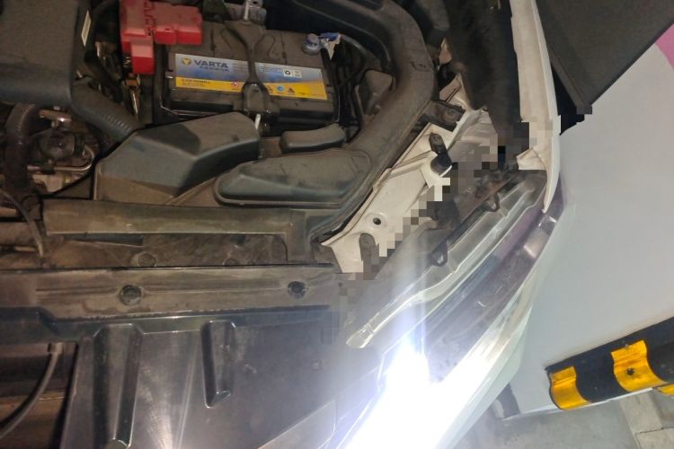 Used Nissan X-Trail 2017 2.0L CVT Comfort Edition 2WD Engine Bay Left