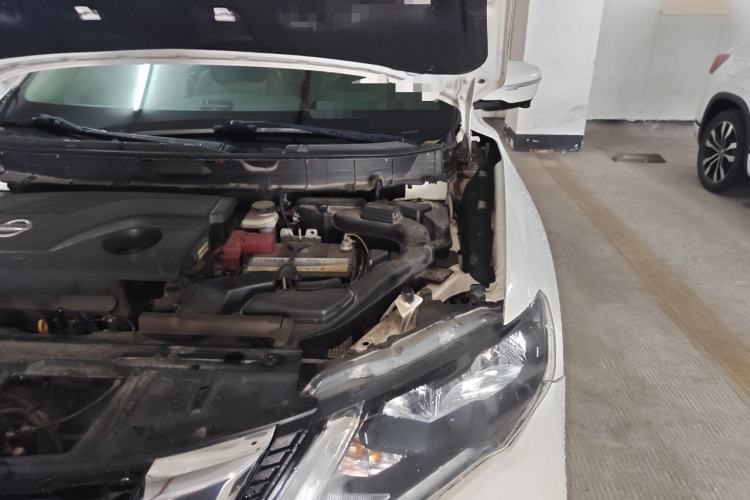 Used Nissan X-Trail 2017 2.0L CVT Comfort Edition 2WD Engine Bay Left