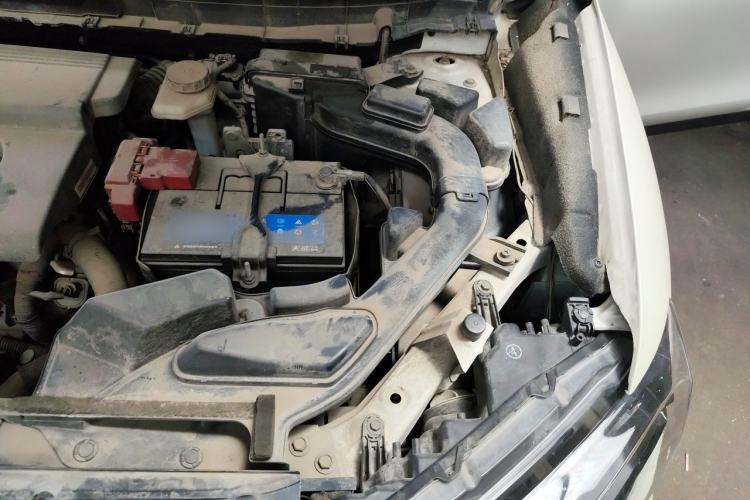 Used Nissan X-Trail 2017 2.0L CVT Comfort Edition 2WD Engine Bay Left