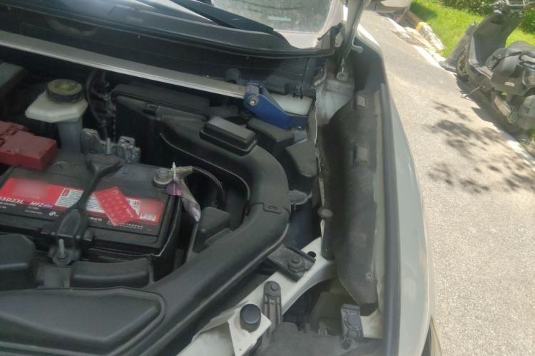 Used Nissan X-Trail 2017 2.0L CVT Comfort Edition 2WD Engine Bay Left