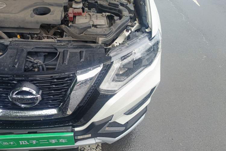 Used Nissan X-Trail 2017 2.0L CVT Comfort Edition 2WD Engine Bay Left