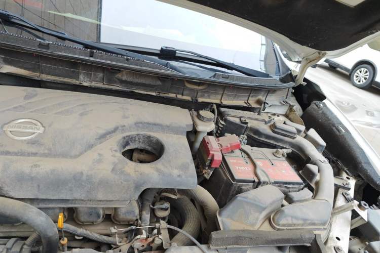 Used Nissan X-Trail 2017 2.0L CVT Comfort Edition 2WD Engine Bay Left