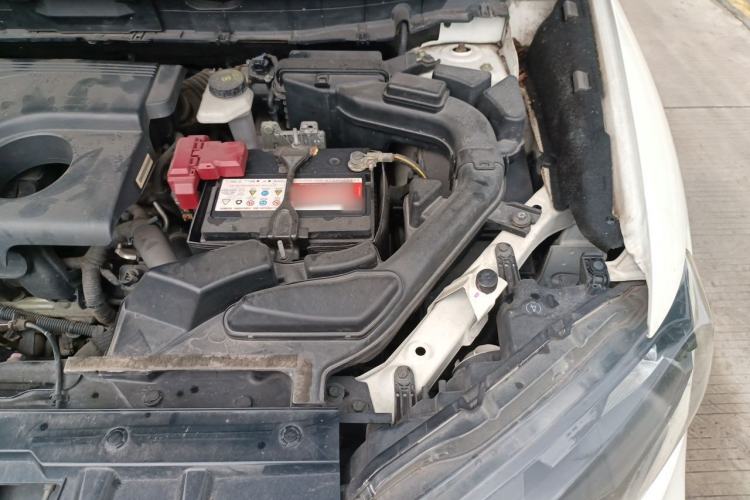 Used Nissan X-Trail 2017 2.0L CVT Comfort Edition 2WD Engine Bay Left