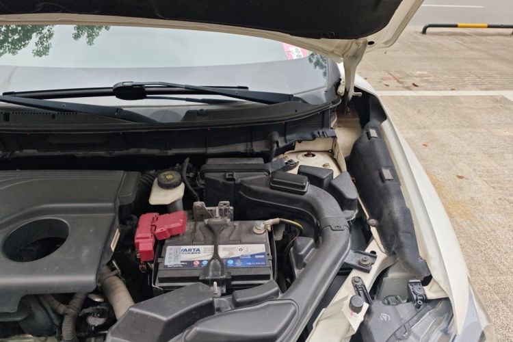 Used Nissan X-Trail 2017 2.0L CVT Comfort Edition 2WD Engine Bay Left