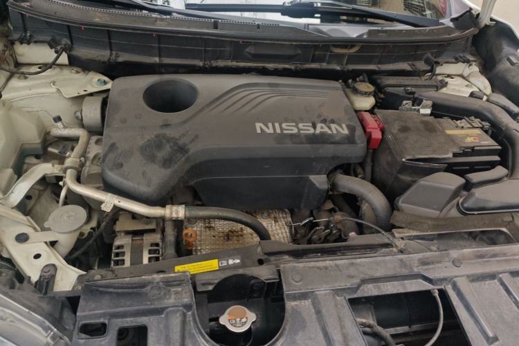 Used Nissan X-Trail 2017 2.5L CVT Leading Edition 4WD Engine Bay
