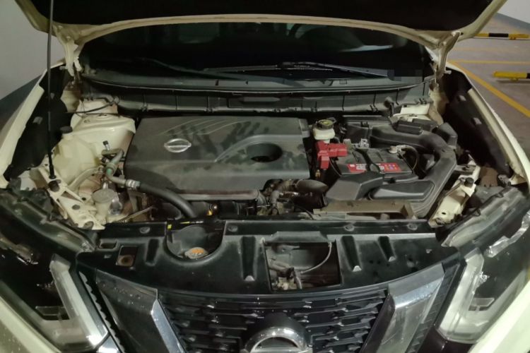 Used Nissan X-Trail 2017 2.0L CVT Comfort Edition 2WD Engine Bay