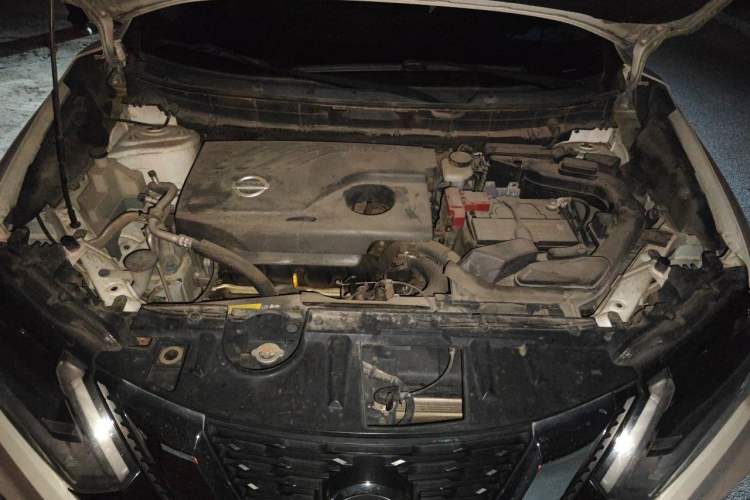 Used Nissan X-Trail 2017 2.0L CVT Comfort Edition 2WD Engine Bay