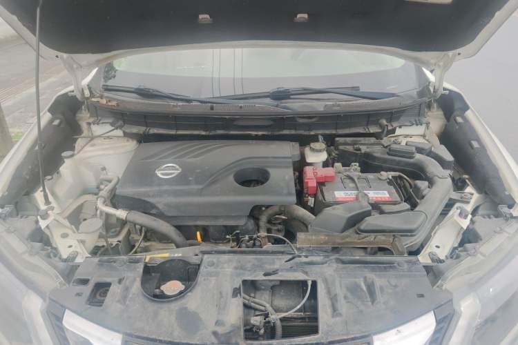 Used Nissan X-Trail 2017 2.0L CVT Comfort Edition 2WD Engine Bay