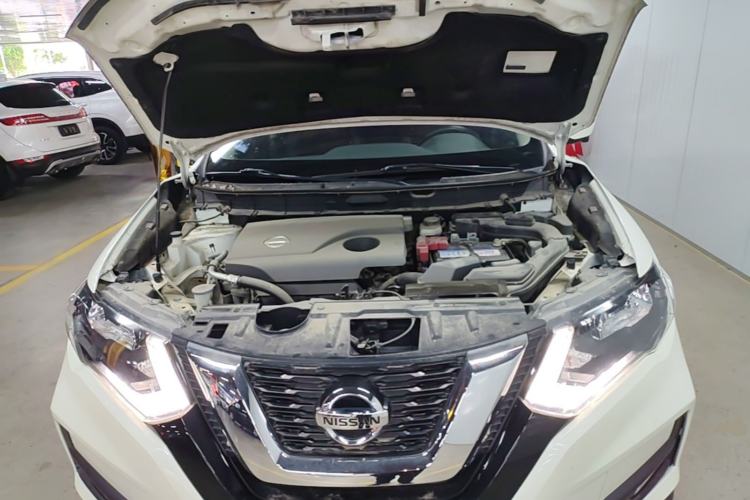 Used Nissan X-Trail 2017 2.0L CVT Comfort Edition 2WD Engine Bay
