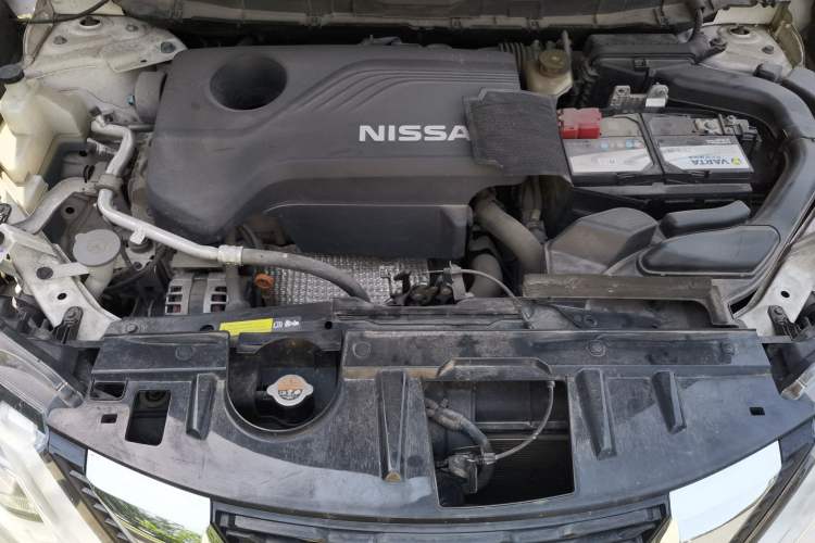 Used Nissan X-Trail 2017 2.5L CVT Luxury Edition 4WD Engine Bay