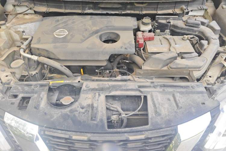 Used Nissan X-Trail 2017 2.0L CVT Comfort Edition 2WD Engine Bay