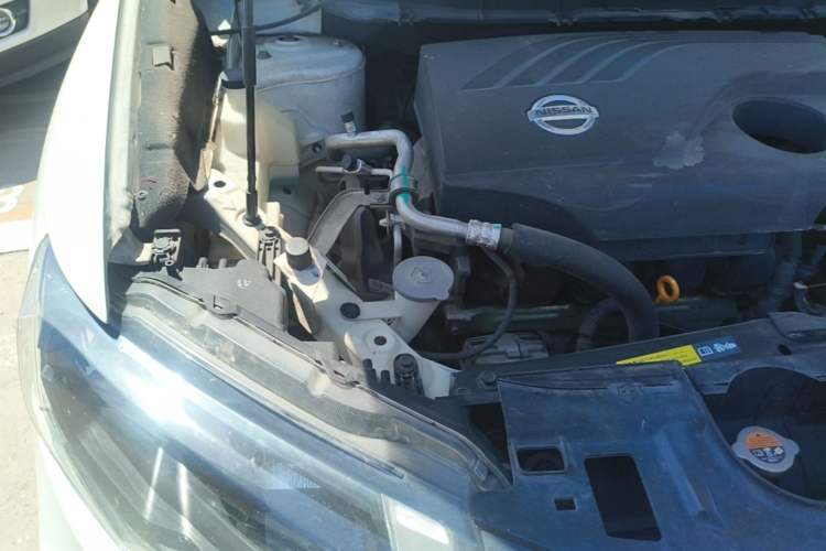 Used Nissan X-Trail 2017 2.0L CVT Comfort Edition 2WD Engine Bay Right