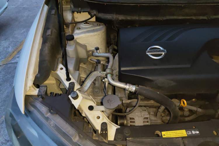 Used Nissan X-Trail 2017 2.0L CVT Comfort Edition 2WD Engine Bay Right