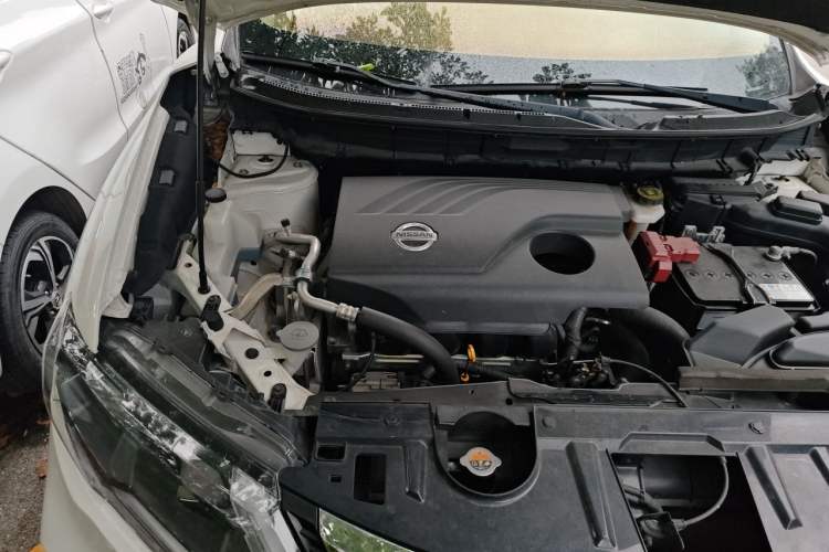 Used Nissan X-Trail 2017 2.0L CVT Comfort Edition 2WD Engine Bay Right