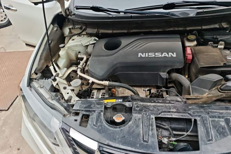 Used Nissan X-Trail 2017 2.5L CVT Luxury Edition 4WD Engine Bay Right