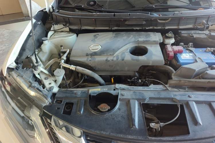 Used Nissan X-Trail 2017 2.0L CVT Comfort Edition 2WD Engine Bay Right