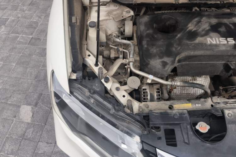 Used Nissan X-Trail 2017 2.5L CVT Luxury Edition 4WD Engine Bay Right
