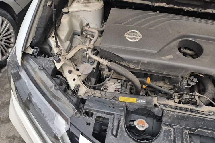 Used Nissan X-Trail 2017 2.0L CVT Comfort Edition 2WD Engine Bay Right