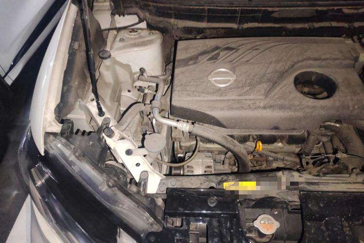 Used Nissan X-Trail 2017 2.0L CVT Comfort Edition 2WD Engine Bay Right