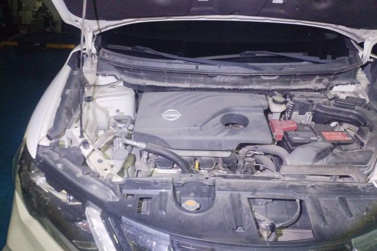 Used Nissan X-Trail 2017 2.0L CVT Comfort Edition 2WD Engine Bay Right