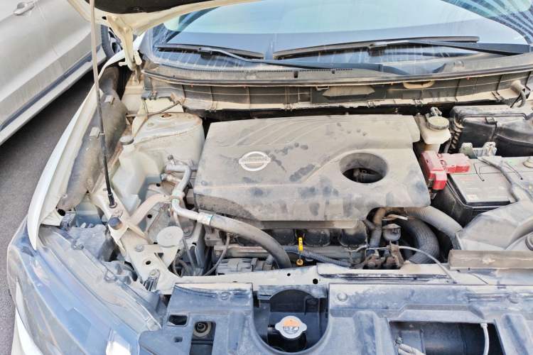 Used Nissan X-Trail 2017 2.0L CVT Comfort Edition 2WD Engine Bay Right
