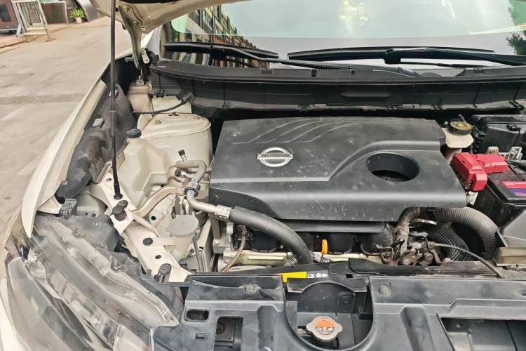 Used Nissan X-Trail 2017 2.0L CVT 7-Seater Comfort Edition 2WD Engine Bay Right
