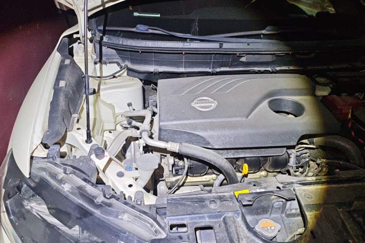 Used Nissan X-Trail 2017 2.0L CVT Comfort Edition 2WD Engine Bay Right