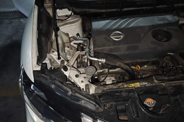 Used Nissan X-Trail 2017 2.0L CVT Comfort Edition 2WD Engine Bay Right