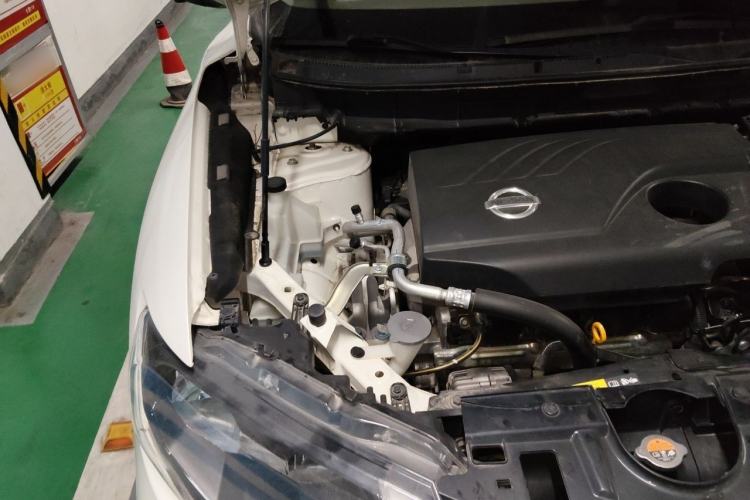 Used Nissan X-Trail 2017 2.0L CVT Comfort Edition 2WD Engine Bay Right