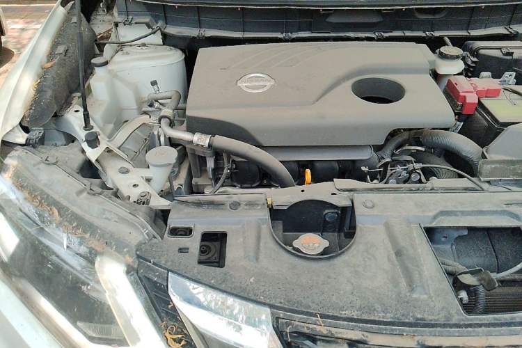 Used Nissan X-Trail 2017 2.0L CVT Comfort Edition 2WD Engine Bay Right