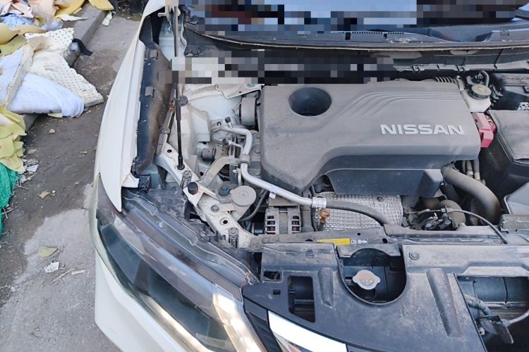 Used Nissan X-Trail 2017 2.5L CVT Leading Edition 4WD Engine Bay Right