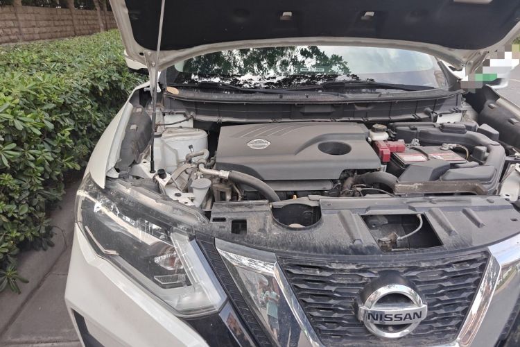Used Nissan X-Trail 2017 2.0L CVT Comfort Edition 2WD Engine Bay Right