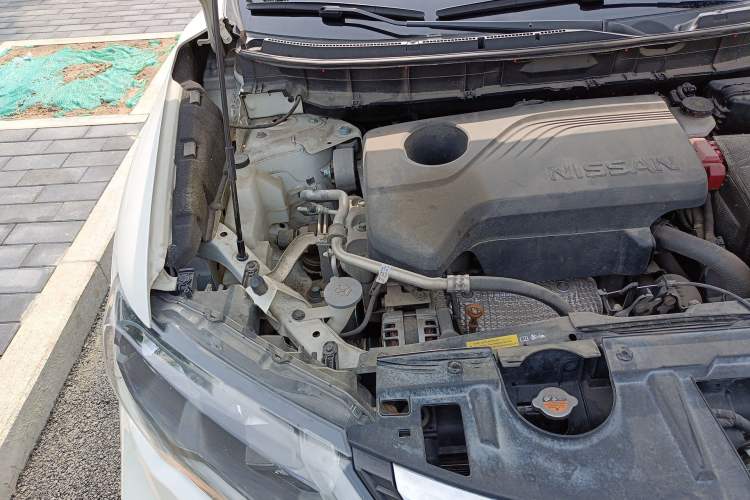 Used Nissan X-Trail 2017 2.5L CVT Luxury Edition 4WD Engine Bay Right