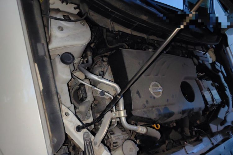 Used Nissan X-Trail 2017 2.0L CVT Comfort Edition 2WD Engine Bay Right