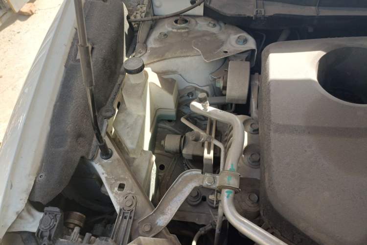 Used Nissan X-Trail 2017 2.5L CVT Luxury Edition 4WD Engine Bay Right