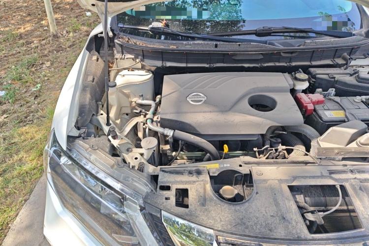 Used Nissan X-Trail 2017 2.0L CVT Comfort Edition 2WD Engine Bay Right