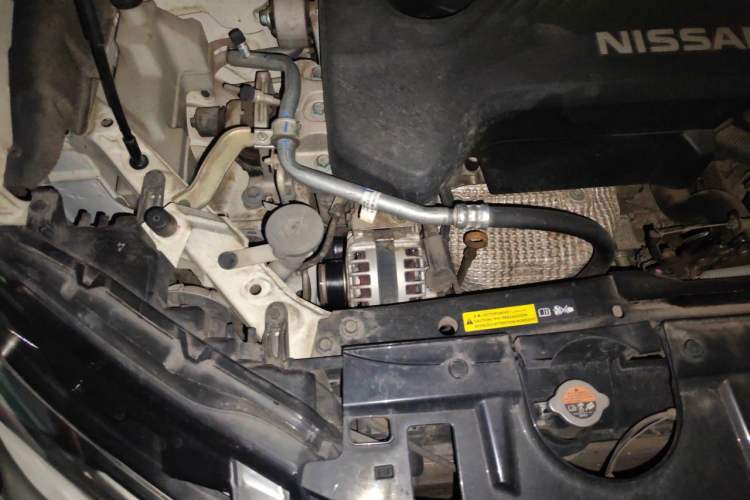 Used Nissan X-Trail 2017 2.5L CVT Leading Edition 4WD Engine Bay Right
