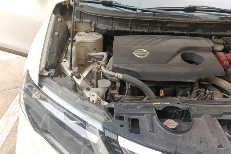 Used Nissan X-Trail 2017 2.0L CVT Comfort Edition 2WD Engine Bay Right